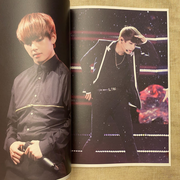 BTS V [ STARTRAIL Exhibition ] Photobook, Night Breeze 64 pg / New / Gift