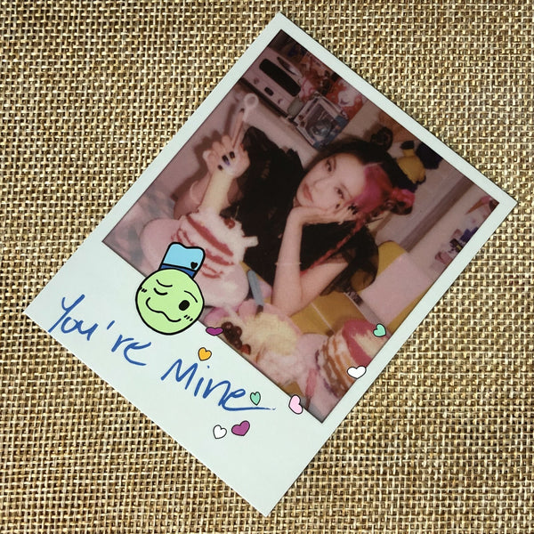 ITZY YEJI #2 [CRAZY IN LOVE] Official Polaroid Photocard, 1st Album / New / Gift