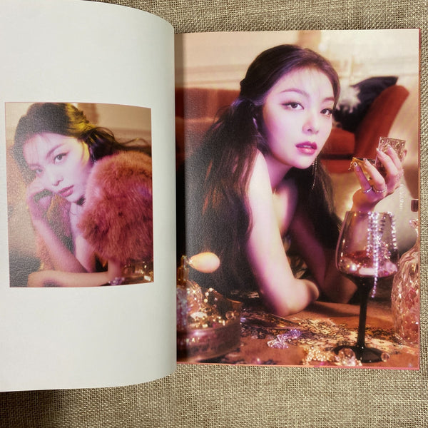 Ailee SIGNED Promo Album Autographed Full Set [ AMY ] 3rd /Mint, Rare / +Gift