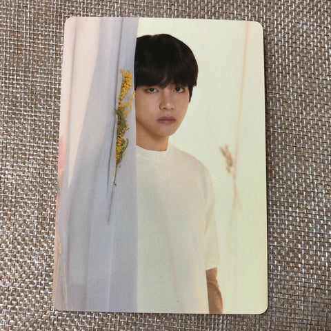 BTS V 3/8 [ Love Yourself World Tour ] Official Mini Photocard / New / Gift