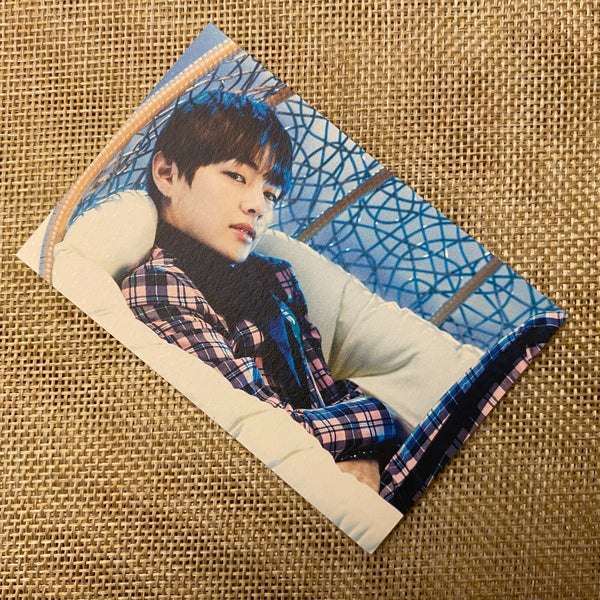 BTS V 6/8 [The Wings Tour Final Concert] Official Mini Photocard / New, Rare /+G