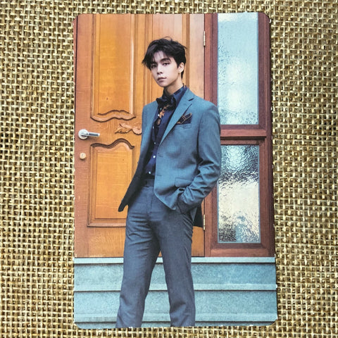 NCT JOHNNY [2018 Season's Greetings] Official Mini Calendar Photocard / Gift