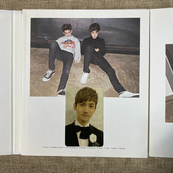 TVXQ [ Humanoids ] All Members Signed Autographed Promo Album /Mint, Rare / Gift