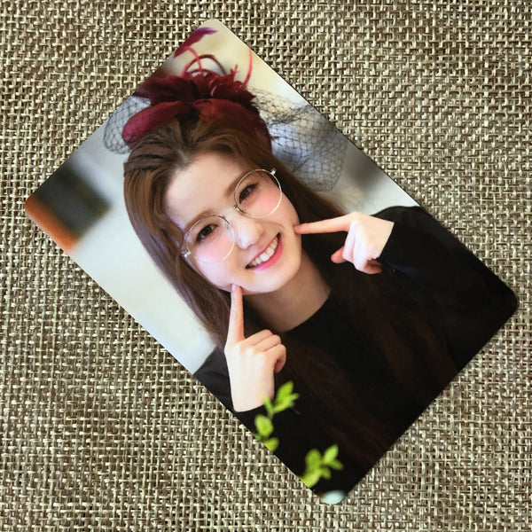 IZ*ONE HITOMI #2 [1st Concert EYES ON ME in Seoul] Official Photocard / Gift