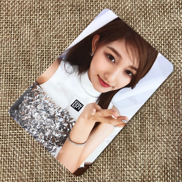 IVE LEESEO [After Like Starship Benefit] Official Photocard, Chu VER. A / Gift
