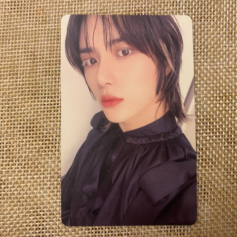 TXT BEOMGYU [Chaotic Wonderland Limited] Official Photocard, Ver A / New / Gift