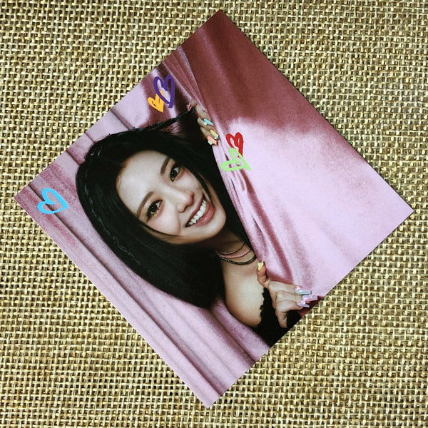 ITZY YUNA #1 [ CRAZY IN LOVE ] Official Preorder Special Photocard / New / Gift