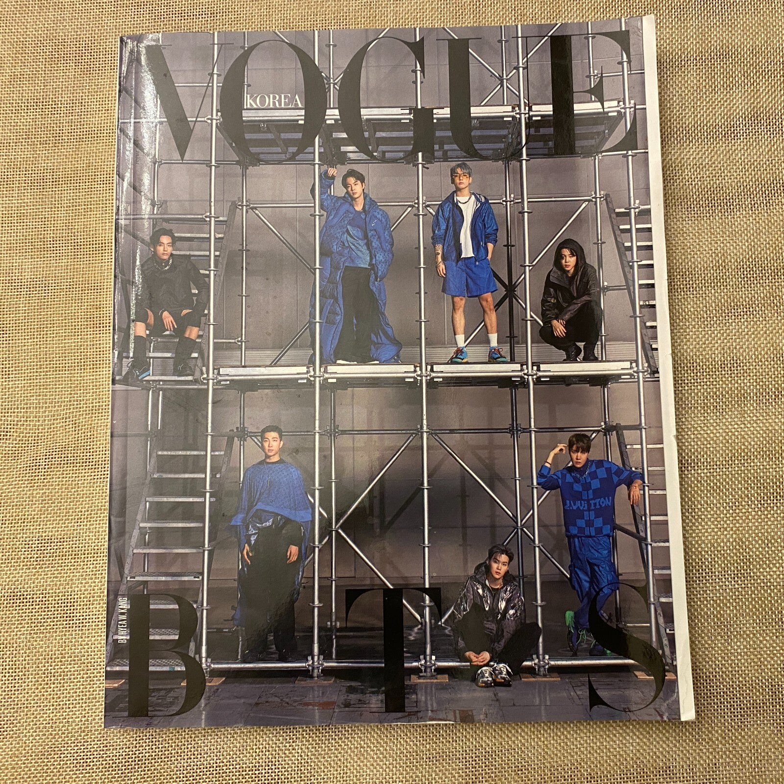 BTS 2022 [ Vogue Korea Magazine 306 ] Jan 2022 Photobook / Used, Rare / Gift