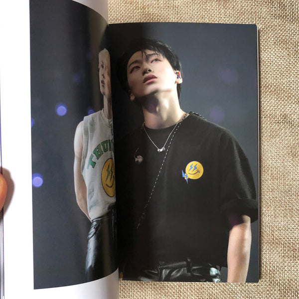 ATEEZ GROUP [THE FELLOWSHIP : BEGINNING OF THE END DVD] Official Photobook /+G
