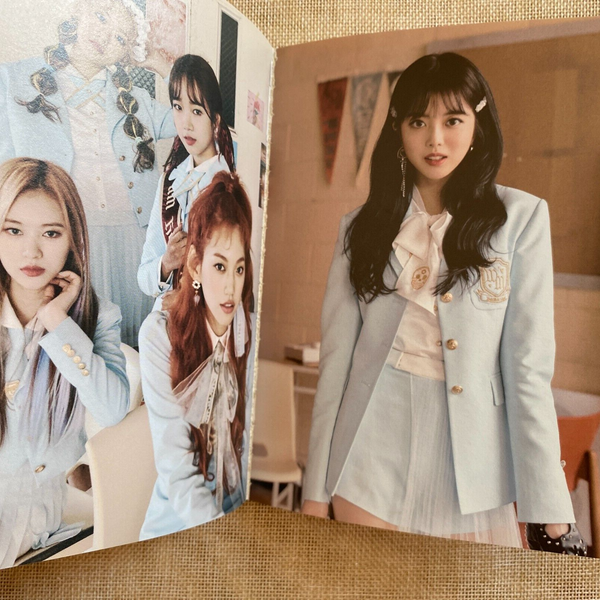 WEKI MEKI HAND SIGNED #2 [Lock End LOL] Promo 2nd Mini Album Autographed / Gift