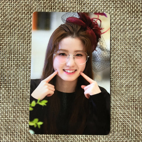 IZ*ONE HITOMI #2 [1st Concert EYES ON ME in Seoul] Official Photocard / Gift