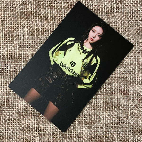 ITZY YUNA [ GUESS WHO ] Official Hidden Photocard, 4th Mini / New / Gift