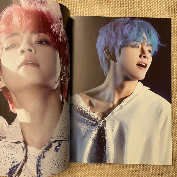 BTS V [ VIVA PLANE 1st Exhibition ] Photobook, RealV 86 pg / New / Gift