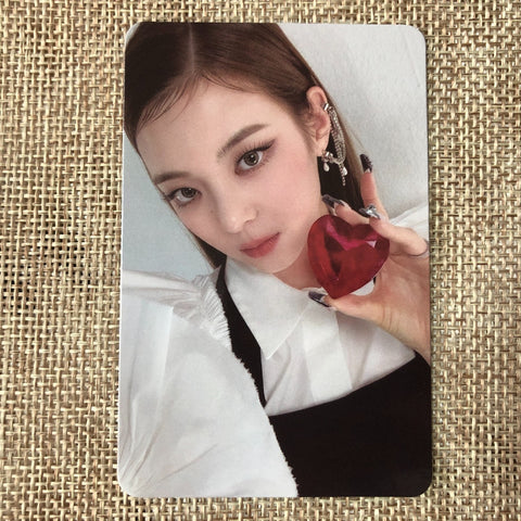 ITZY LIA #2 [ CHECKMATE ] Official Photocard / New / Gift