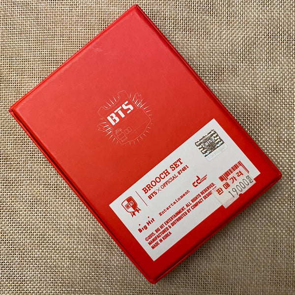 BTS 2015 [ HYYH Life On Stage ] Official Brooch Set Badge / New, Rare / Gift
