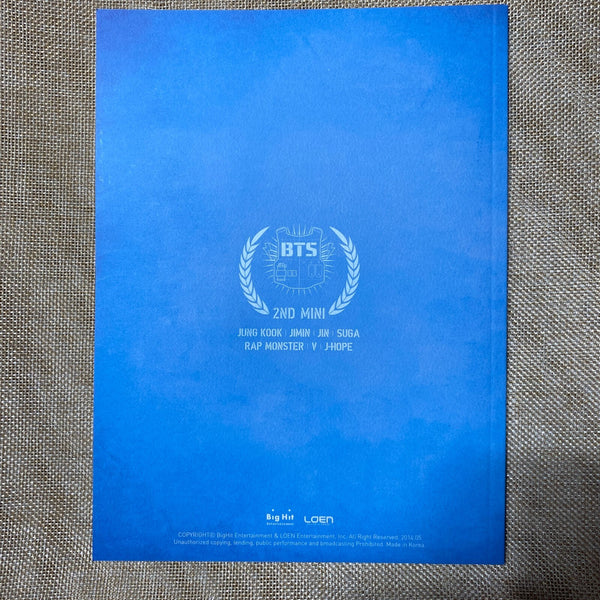 BTS [Skool Luv Affair] Official 2 DVD + CD + Photobook, Special Edition / Gift