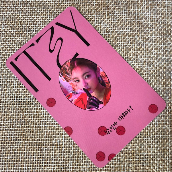 ITZY LIA #2 [ GUESS WHO ] Official Special Photocard / New / Gift