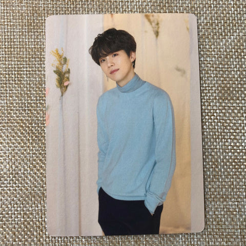 BTS SUGA 2/8 [ Love Yourself World Tour ] Official Mini Photocard / New / Gift