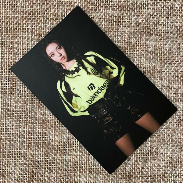 ITZY YUNA [ GUESS WHO ] Official Hidden Photocard, 4th Mini / New / Gift
