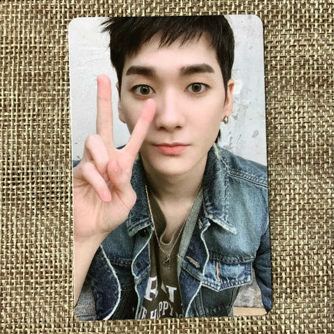 Nu'est ARON [ Romanticize ] Official Photocard / New / Gift