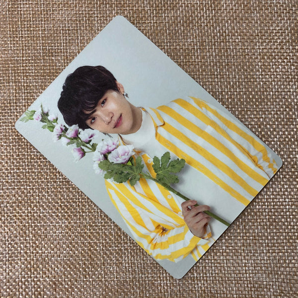 BTS SUGA 6/8 [ Love Yourself World Tour ] Official Mini Photocard / New / Gift