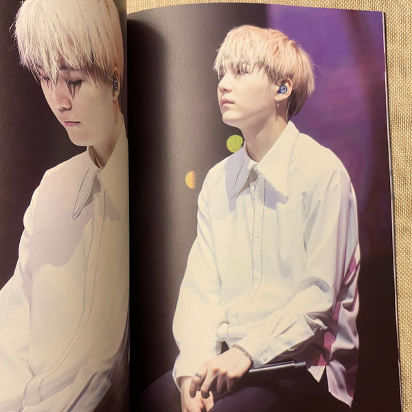 BTS SUGA [LOVE ATTACK Exhibition] Photobook SUGAFLOW, 144 pg 21x29 cm / Gift