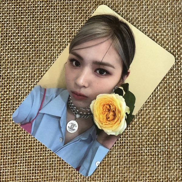 ITZY RYUJIN #4 [ CRAZY IN LOVE ] Official Photocard, 1st Album / New / Gift