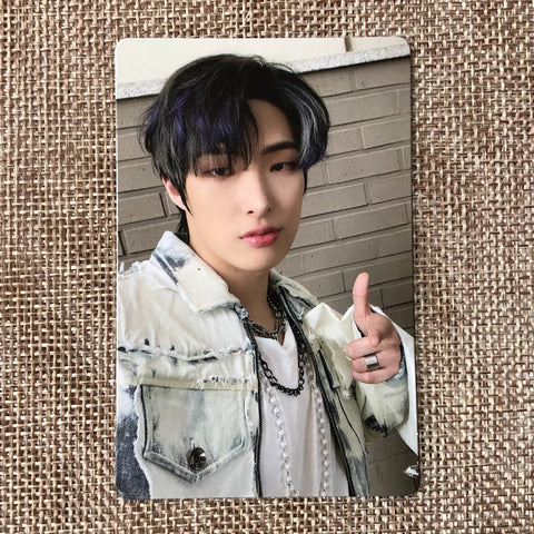 ATEEZ MINGI [THE WORLD EP.1 : MOVEMENT] Official Photocard, Diary Ver / Gift