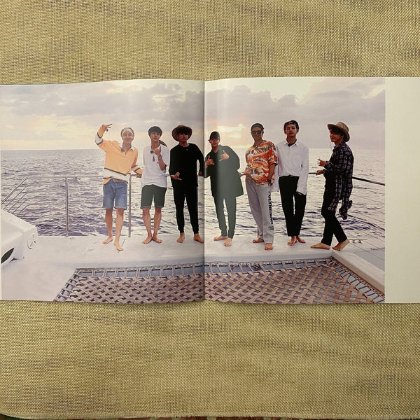 BTS GROUP [ SMILECAT Exhibition ] Mini Photobook, 14 pg / New, Rare / Gift