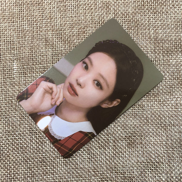 BLACKPINK JENNIE #2  [THE GAME Photocard Collection] Christmas Ed / New, Rare/G