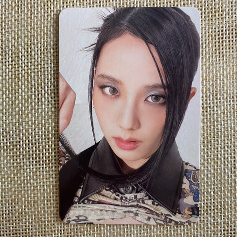 BLACKPINK JISOO [ Born Pink ] Official Photocard, Box Set Ver / New, Rare / Gift