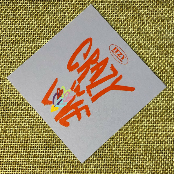 ITZY YUNA #1 [ CRAZY IN LOVE ] Official Preorder Special Photocard / New / Gift