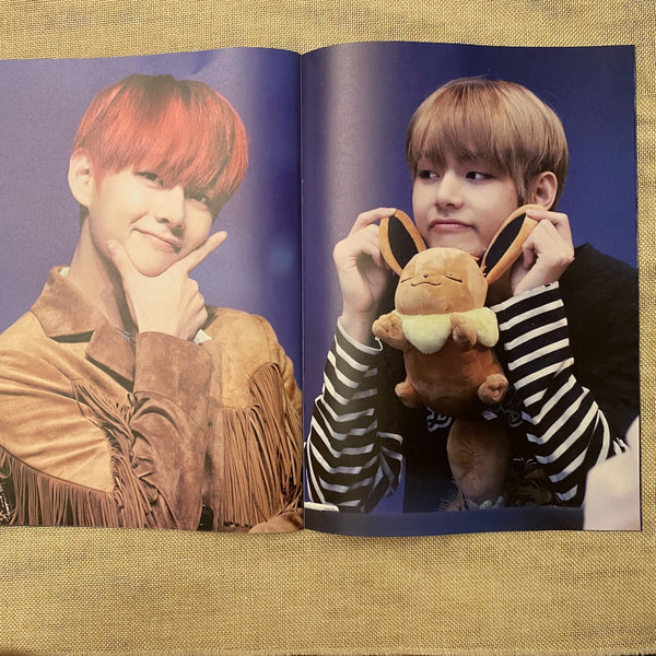 BTS V [ Romantic Blossom Exhibition Photobook ] 48 pg / New, Rare / Gift