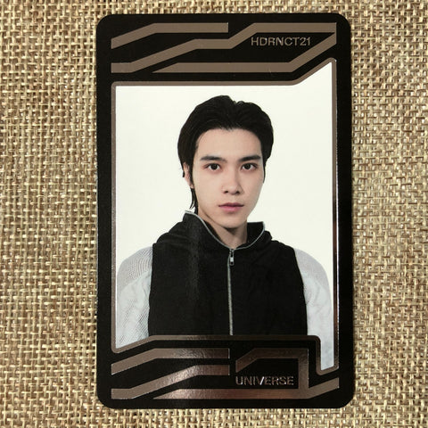 NCT 2021 HENDERY [ UNIVERSE ] Official Photocard, Jewel Case Ver. / New / Gift