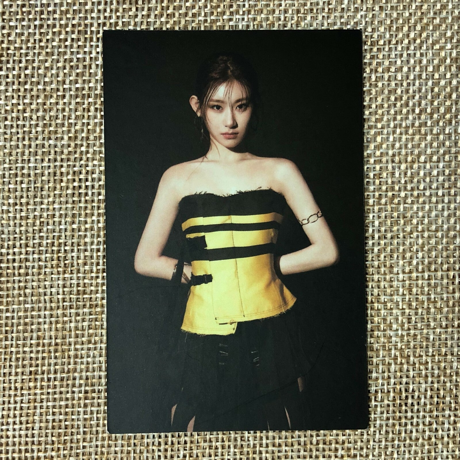ITZY CHAERYEONG [GUESS WHO] Official Hidden Photocard, 4th Mini Album / Gift