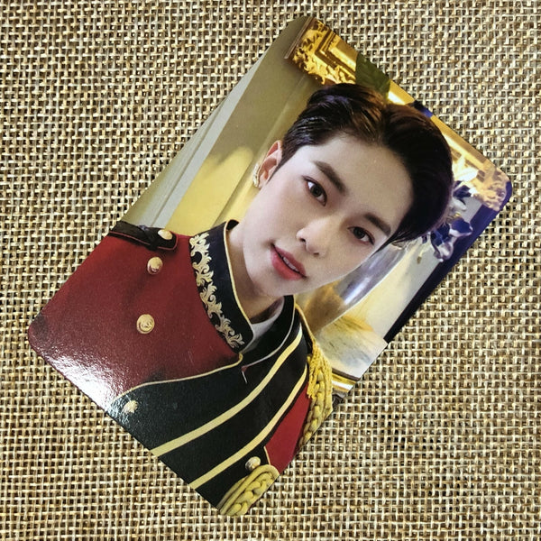 AB6IX DONGHYUN [ SALUTE ] Official Photocard, 3rd Album Loyal Ver / New / Gift