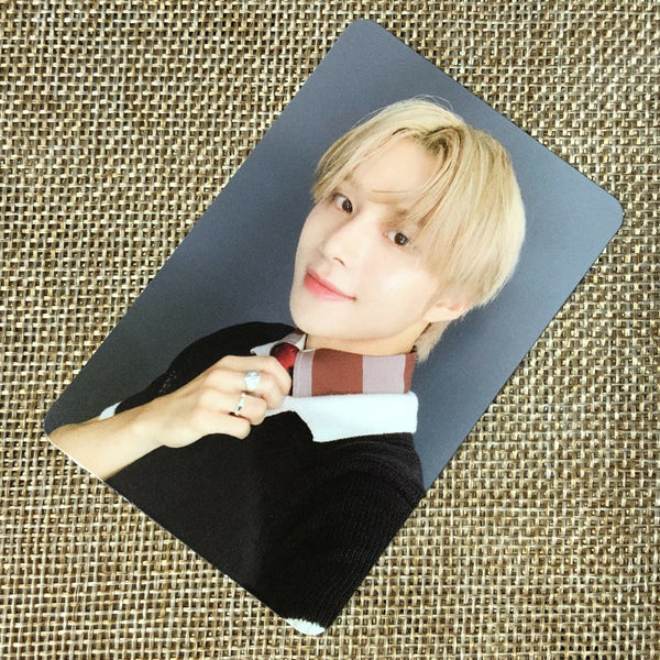 NCT 127 JUNGWOO [FAVORITE] Official Photocard, 3rd Repackage CLASSIC Ver / Gift