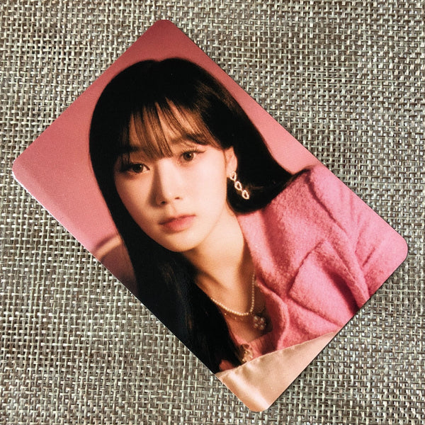 AESPA GISELLE [2022 Season's Greetings] Official Photopack Photocard / Gift