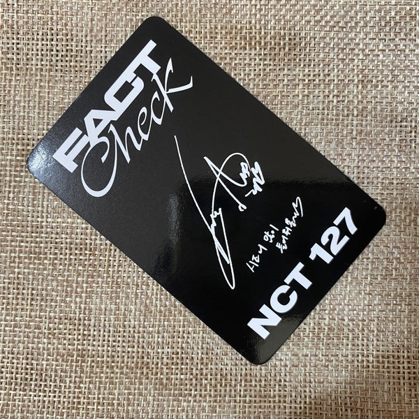 NCT 127 YUTA [ Fact Check ] Official Photocard, Exhibit Ver. / New, Rare / Gift