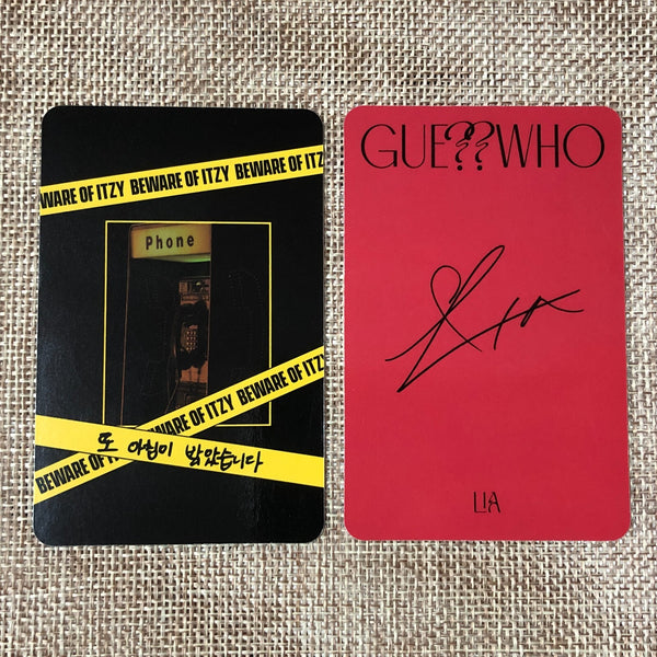 ITZY [GUESS WHO] Signed Night Ver. Promo Album CD+Photobook+PC / Autographed /+G