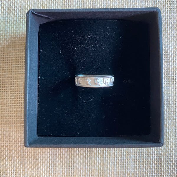 EXO [ Official Limited Ring, Concert LAY ] HK 12, US 5.5 / New / Gift