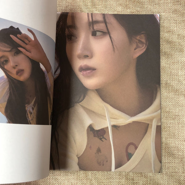 NMIXX [EXPERGO] Official Photobook + CD + Lyrics, 1st EP B Ver / No PC / Gift