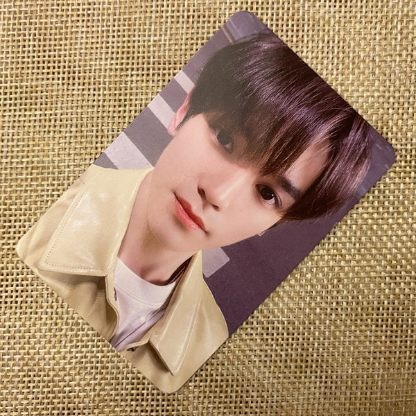 NCT TAEYONG [ UNIVERSE SMTOWN MD ] Official Binder Photocard / New, Rare / Gift