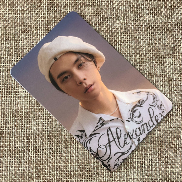 NCT 127 JOHNNY [2023 Season's Greetings SM Benefit] Official Photocard / Gift