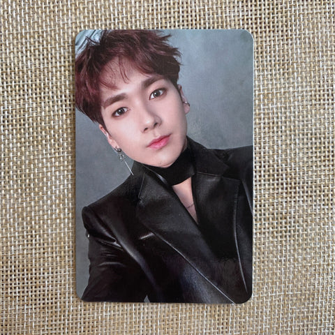 NU'EST ARON #4 [ Happily Ever After ] Official Photocard / New, Rare / Gift