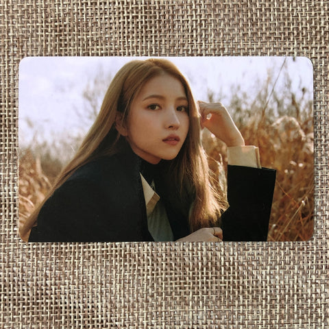 GFRIEND SOWON #1 [ : LABYRINTH ] Official Photocard / New / Gift