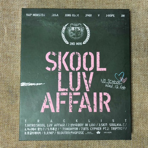 BTS [ SKOOL LUV AFFAIR Album ] Photobook + CD / NO PC / New / Gift