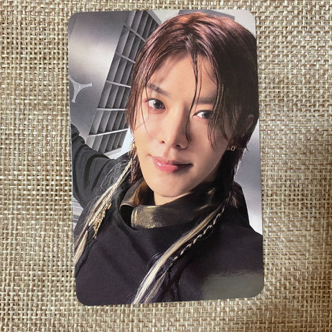NCT 127 YUTA [ Fact Check ] Official Photocard, Exhibit Ver. / New, Rare / Gift