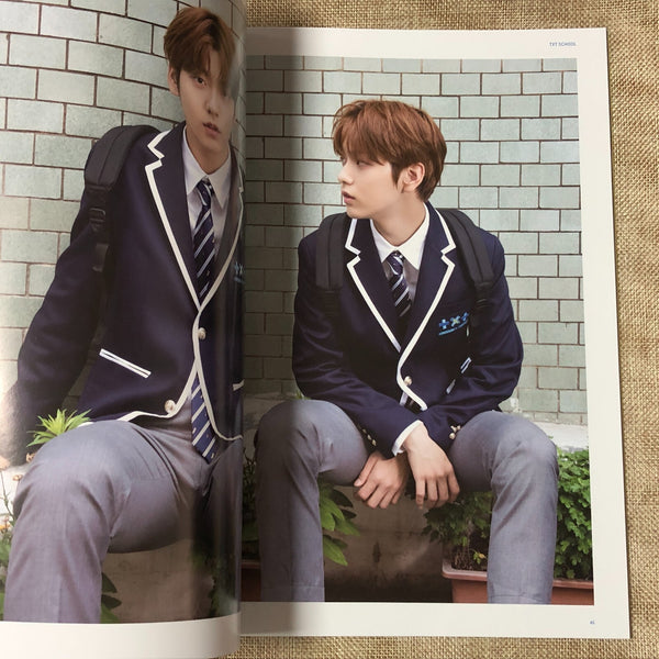 TXT [ Global Fanclub MOA Membership Kit ] Official Photobook, Goods / New / Gift