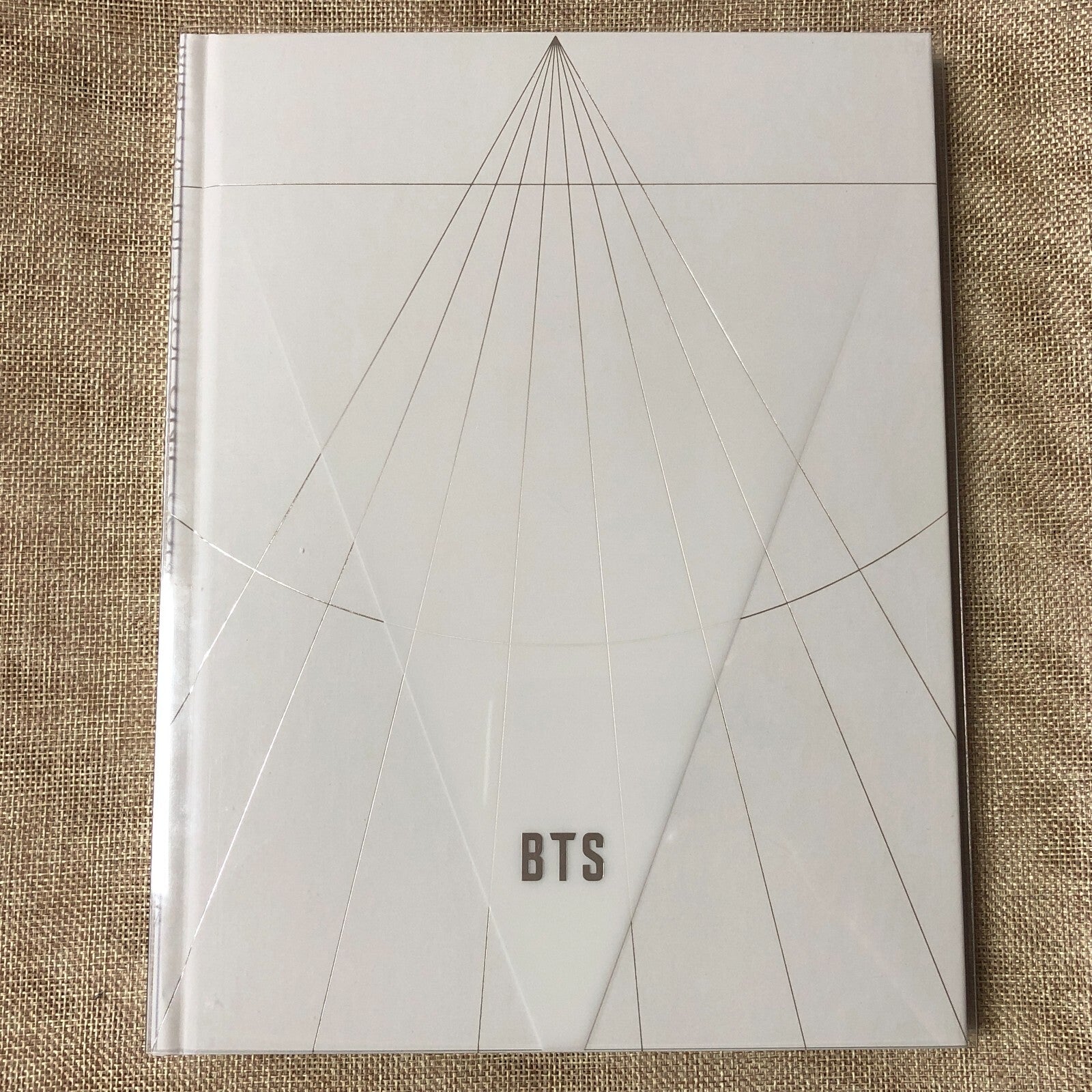 BTS [MAP OF THE SOUL ON:E Concept Photobook + Poster] CLUE ROUTE / No PC / Gift
